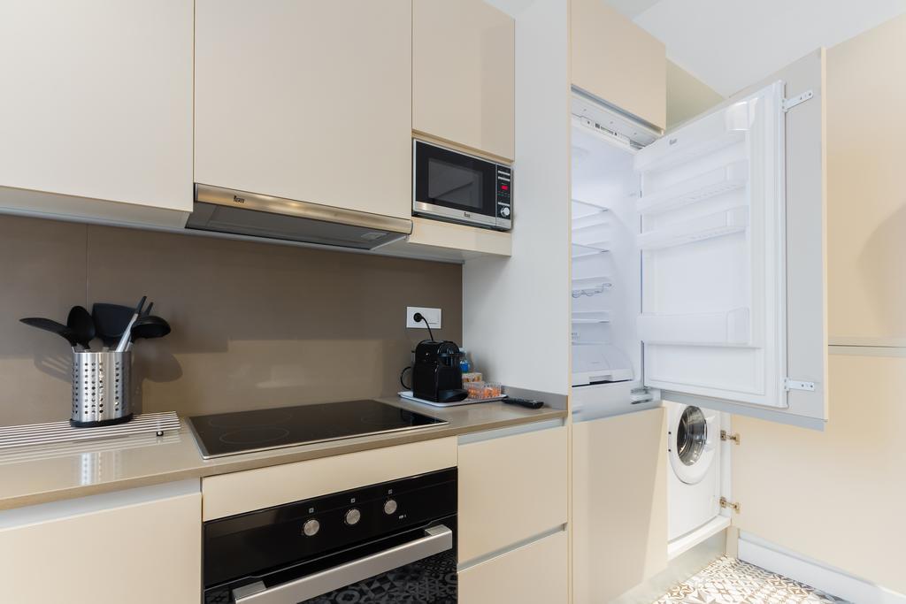 Barcelona Apartments Marina 124 Bagian luar foto