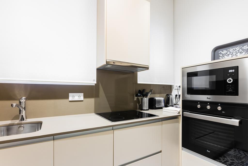 Barcelona Apartments Marina 124 Bagian luar foto