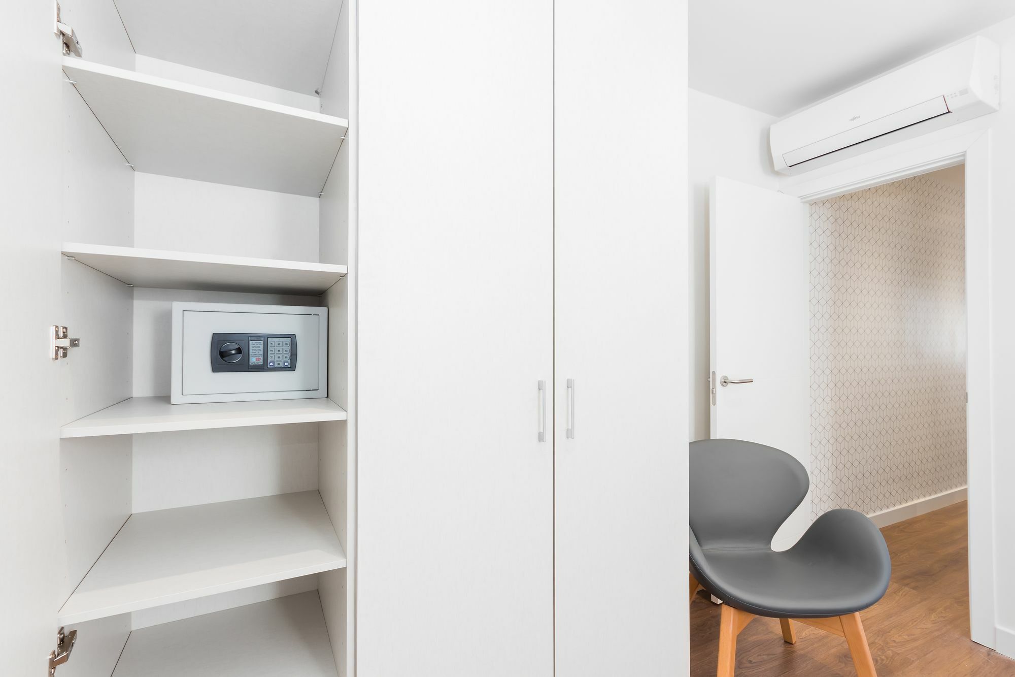 Barcelona Apartments Marina 124 Bagian luar foto